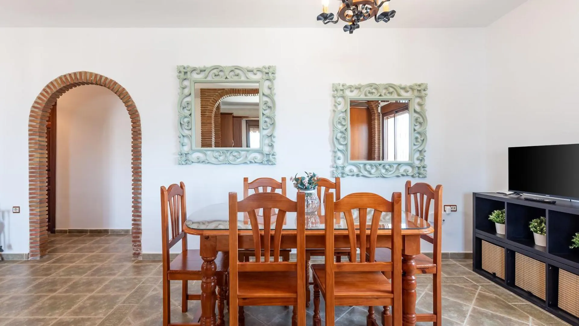 別荘 Acogedora Villa Con Piscina, Barbacoa, Chimenea Y Vistas A La Sierra Sayalonga